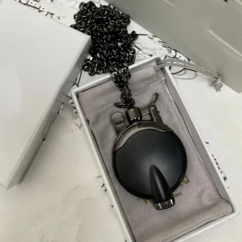 

New Alloy Metal Kerosene Lighter Portable Luxury High-quality Lighter with Personalized Necklace Suitable for Both Men and Women