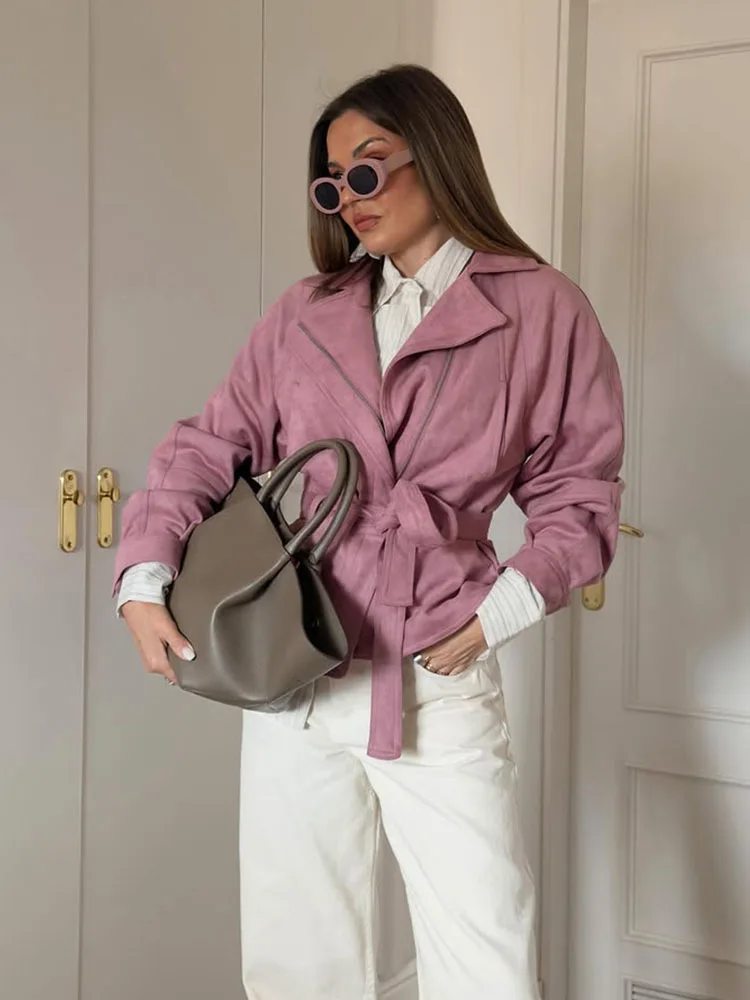 

Женский модный комплект из двух предметов: укороченная куртка с асимметричной молнией и поясом + элегантная юбка миди с разрезом