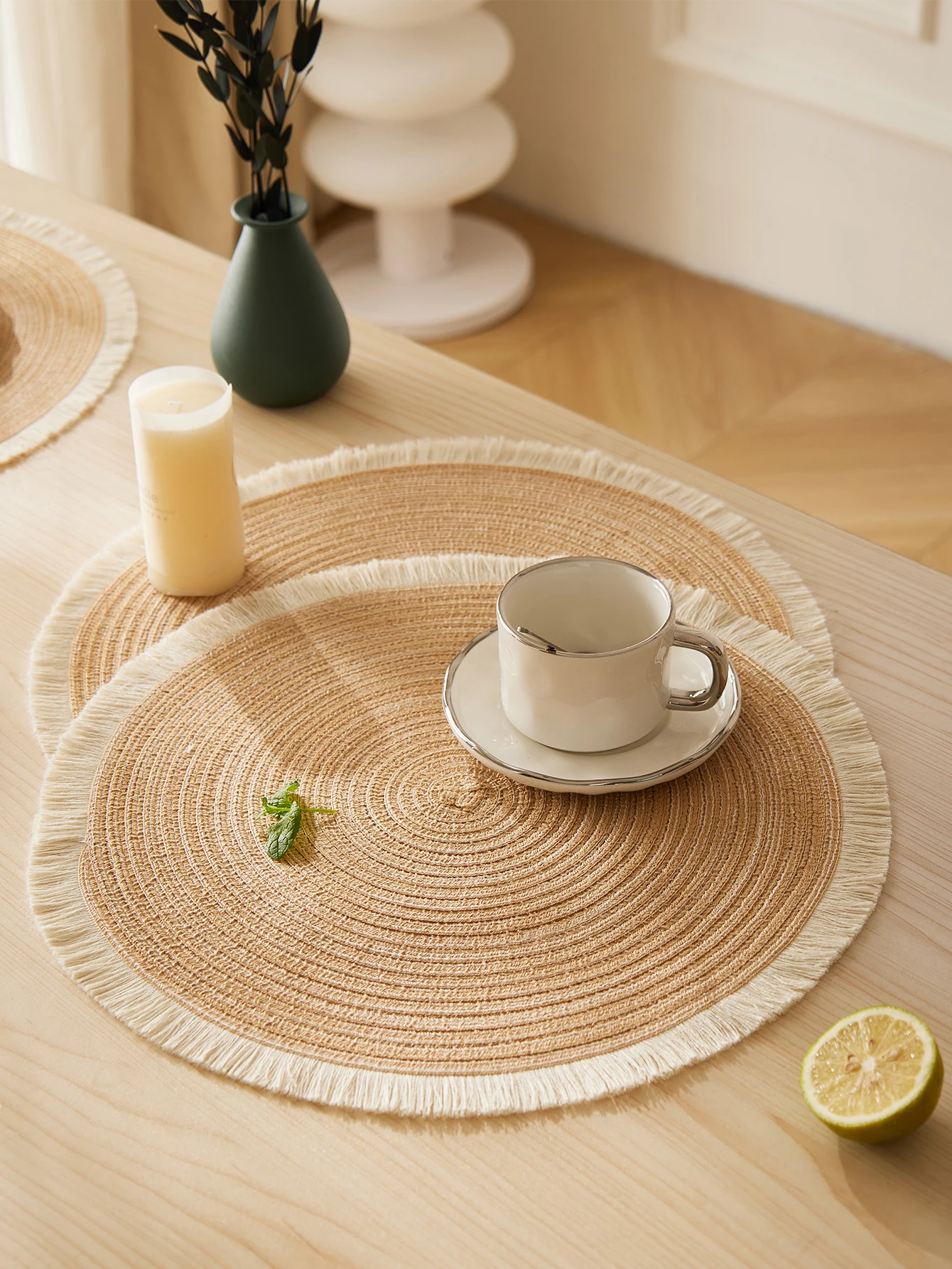 4pcs/set Hot Selling Fringe Eco-friendly Household Non-Slip Morden Style Table Woven Placemats Polyester Round Mat