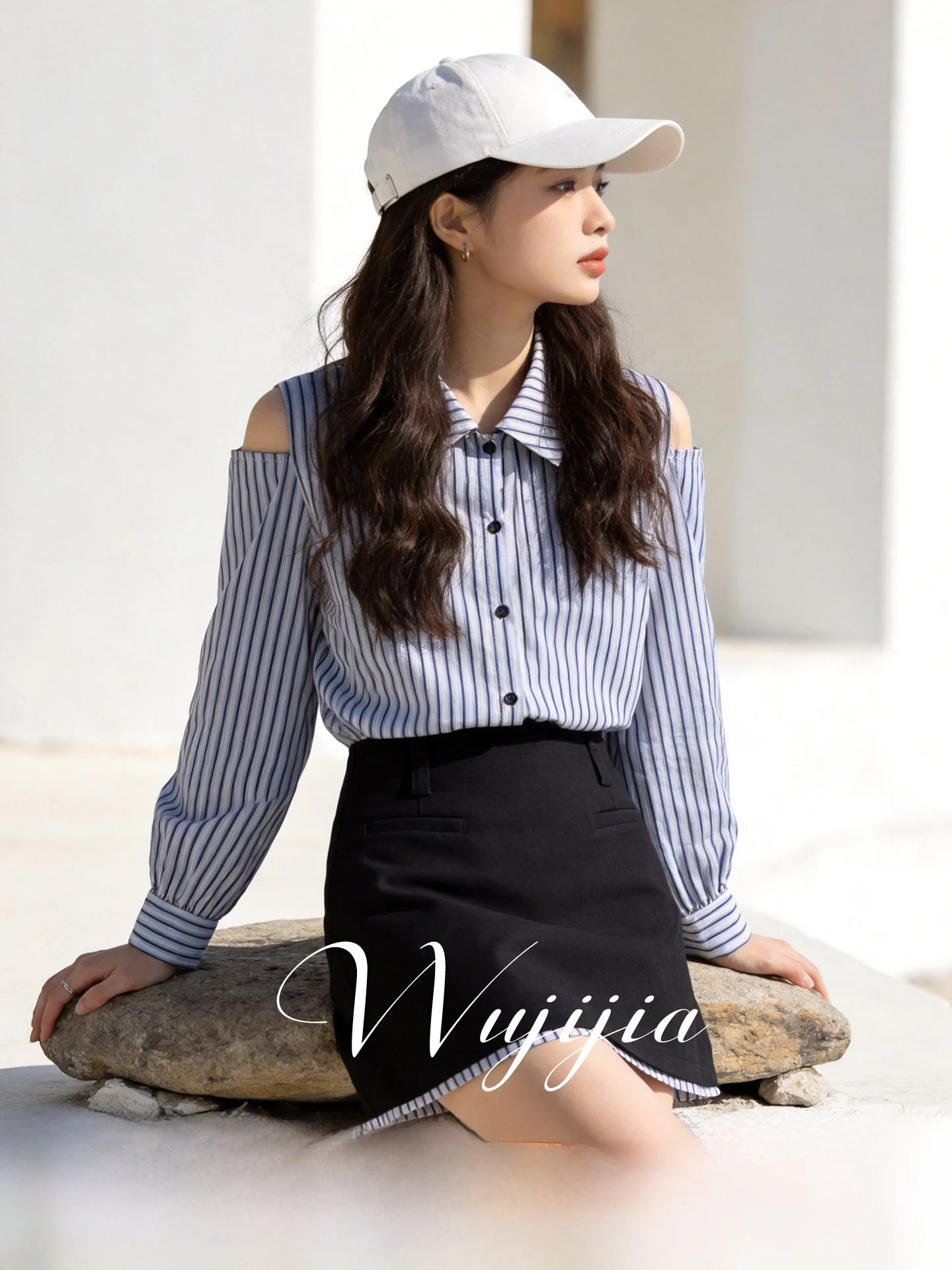 

Casual Stripe Shirt And Skirt Set Women's plus Size Spring New Design Shoulder Bared A-Line Skirt Two-Piece Suit Polyester Co...