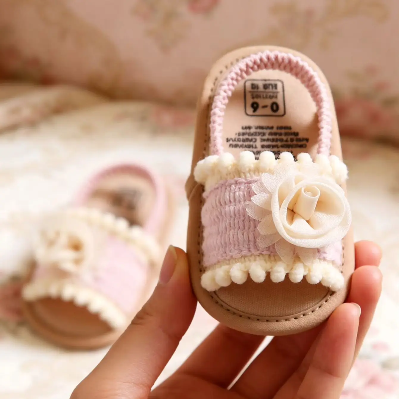 

Female baby baby baby little flower walking shoes flat and cute sandals suitable for summer baby girls summer shoes