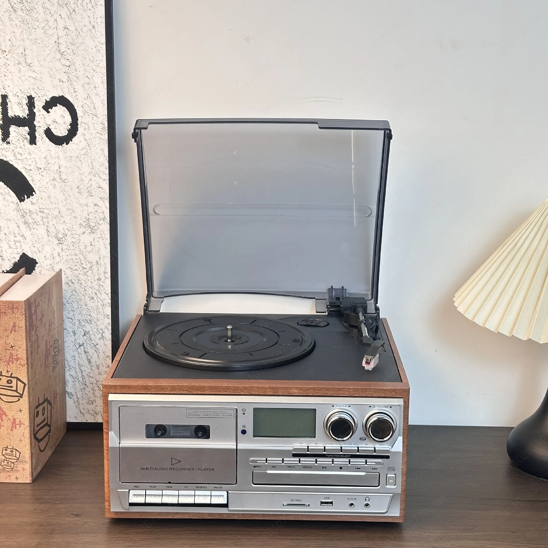 Multifunctional 10-in-1 Vinyl Record Player CD Player Vintage Tape Player FMAM Radio Desktop Bluetooth Speaker Ornaments
