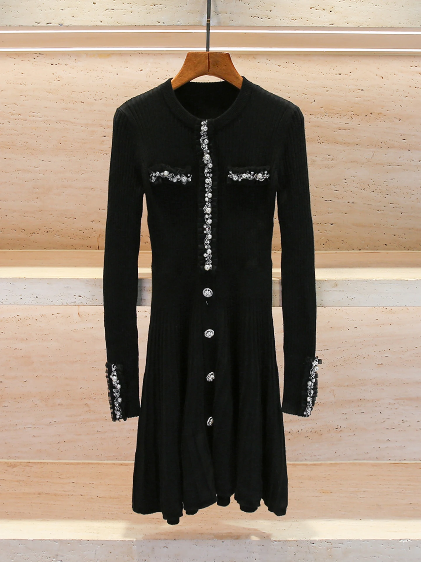 Haut de gamme tricoté Dr femmes taille haute perles lourdes conception Sensation jupe trapèze longue Sve ronde Ne confortable Brea...