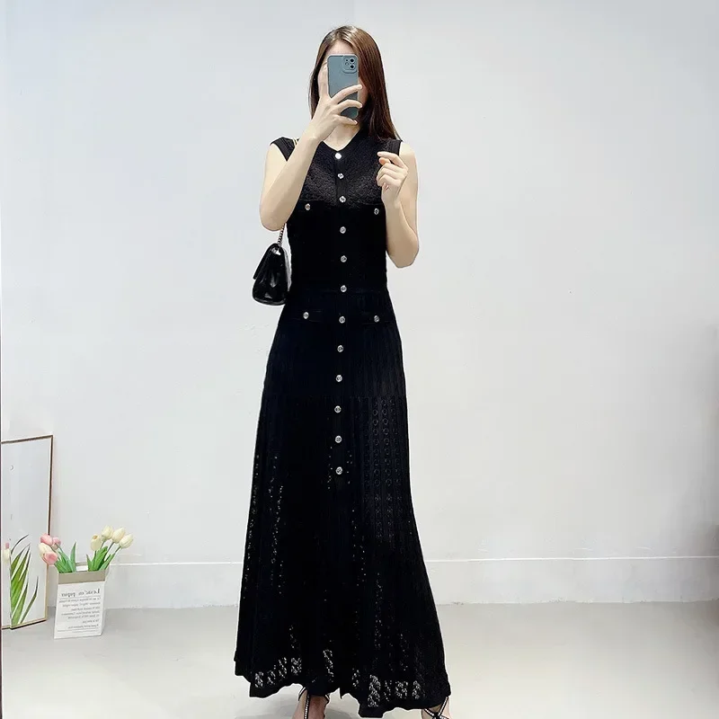 

r 2024 Women Knitted Midi Dress Black Hollow out Temperament Sleeveless Single Breasted O-neck Ladies Robe