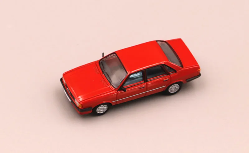 Plastic Cement 1:87 Scale 80 (B2) Supercar Vintage Car Model Adult Nostalgia Classic Collection Toy Static Display Souvenir