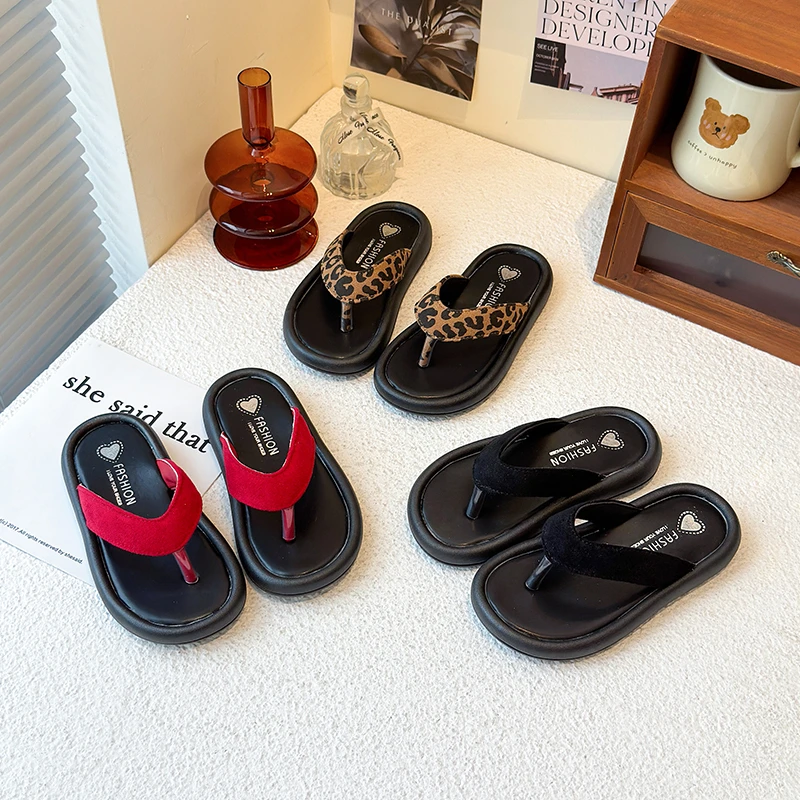 

Kids Casual Sandals for Girls 2026 Summer New Toddler Beach Flip-flop Non-slip Soft Sole Lightweight Retro Kids Outdoor Slippers