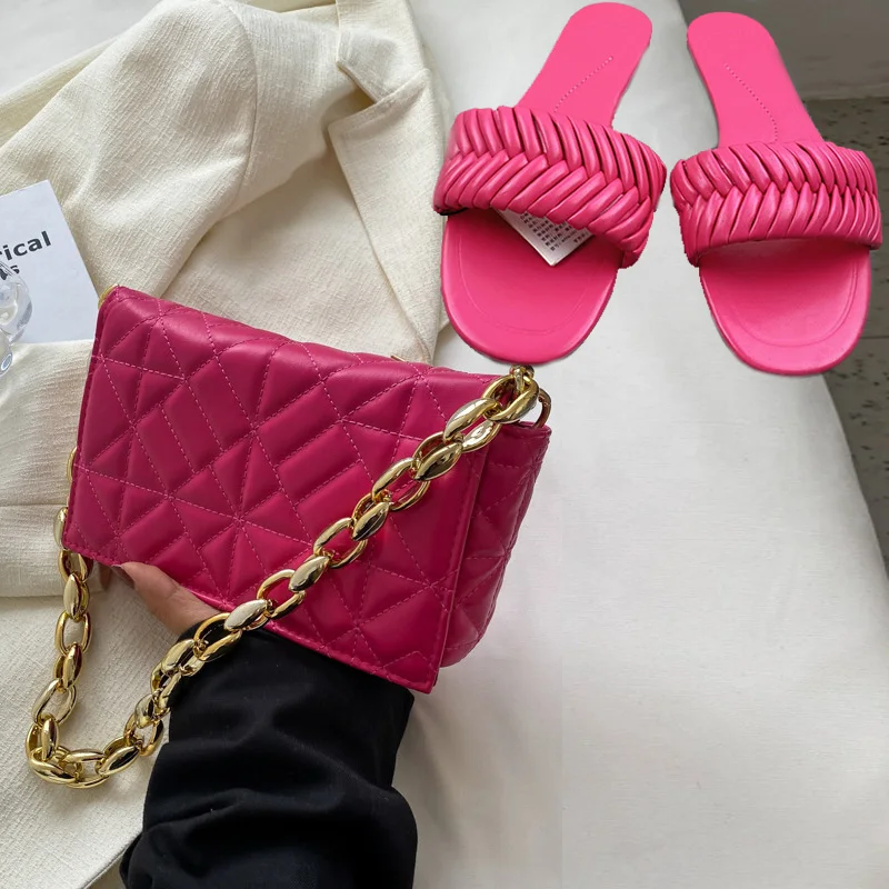 

Women's Summer New Square Headed Slippers Flat Bottomed Beach Shoes Fashionable Chain Single Shoulder Underarm Small Square Bag