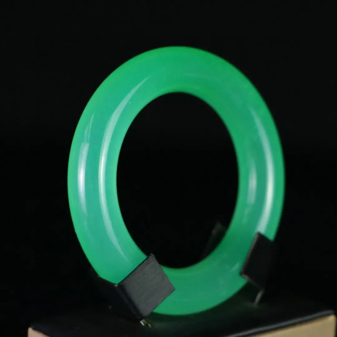 

Jadeite full green round color Seiko polished round bar bracelet bracelet water head foot fine texture