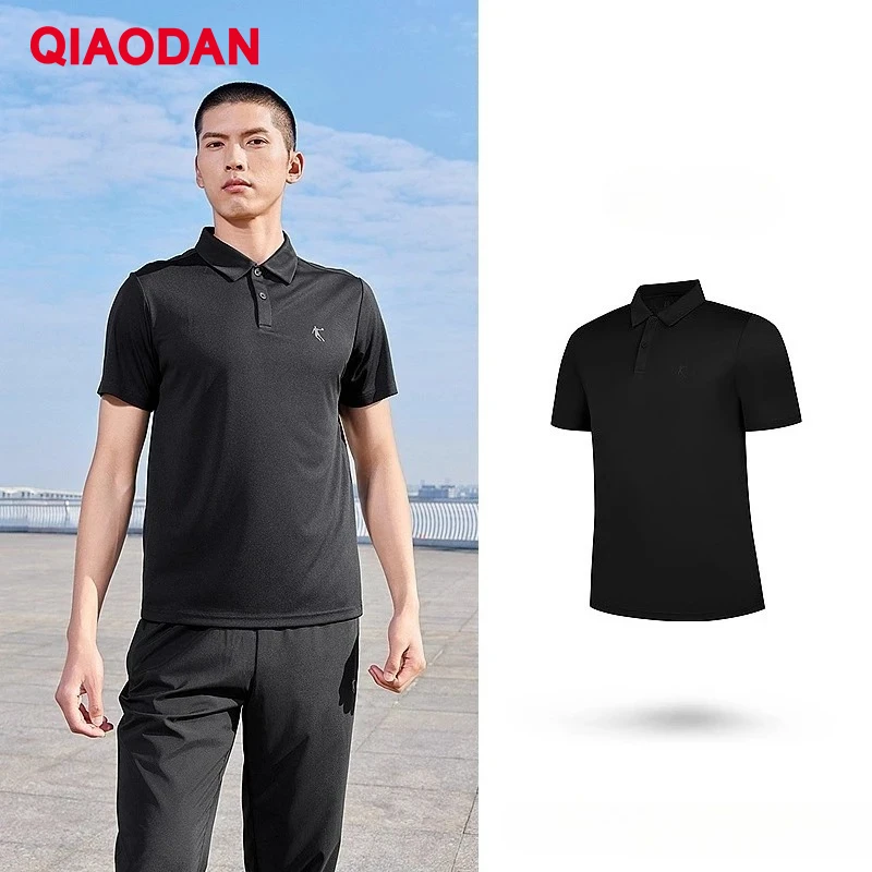QIAODAN T-shirt POLO da uomo d'affari 2025 Traspirante Asciugatura rapida Leggero Solido Pullover da allenamento per esterni XTS23241360