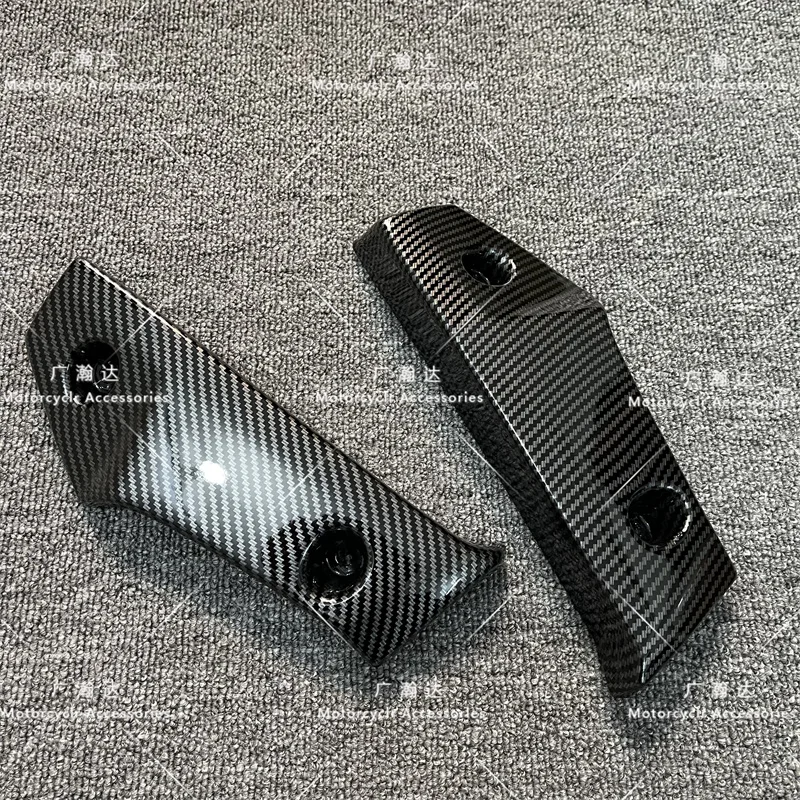 Radiator left and right side panel fairing water tank cover guard plate is applicable to GSR400 GSR600 carbon fiber paint