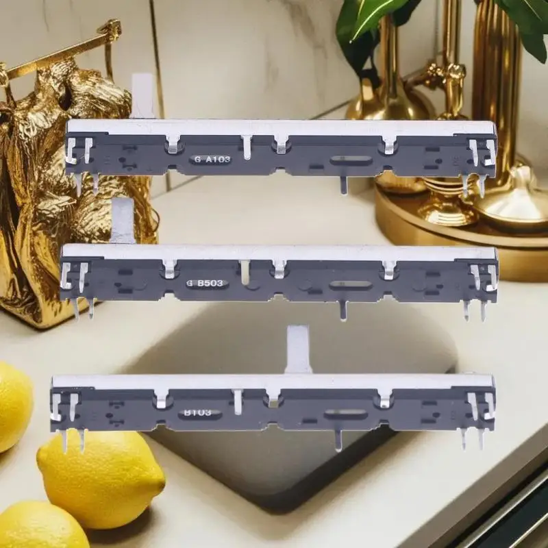 品質保証された 75mm 8 ピン A103 ストレート スライド ポテンショメータ、Soundcraft EFX8 用ダブル フェーダー A10K、フェーダー A203、フェーダー A50KX2