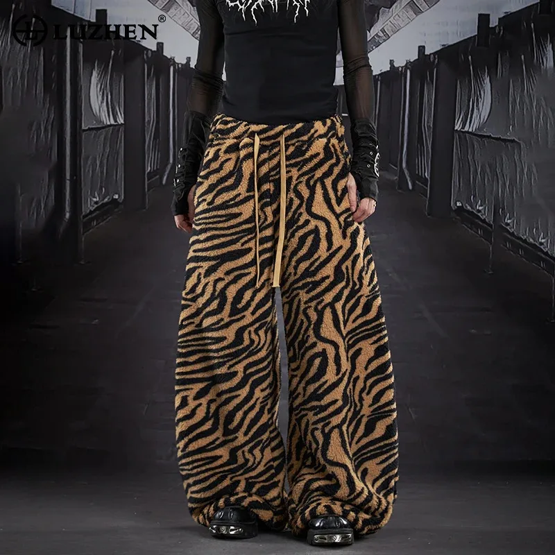 

LUZHEN мешковатые прямые повседневные брюки с рисунком тигровой кожи, мужские брюки с широкими штанинами, новинка 2025, модные уличные брюки JY5302
