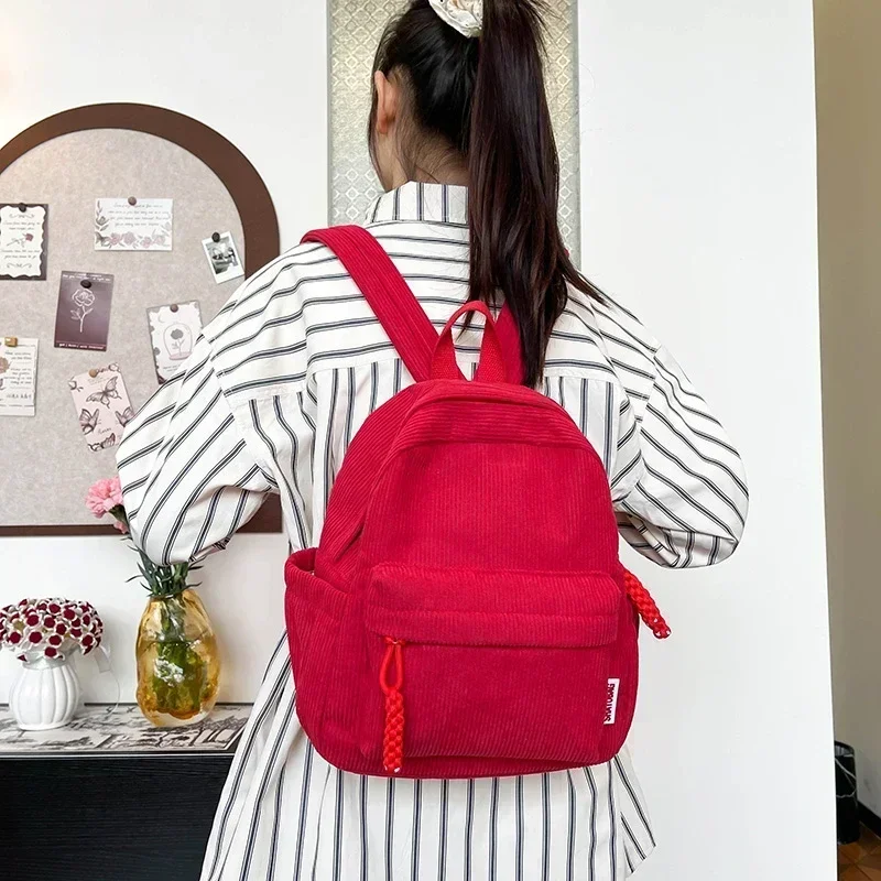 Little Corduroy Backpack Girl New Casual Striped Bag for Autumn/Winter 2024 All Kinds of Forest Schoolbag Ein Modenrucksack.