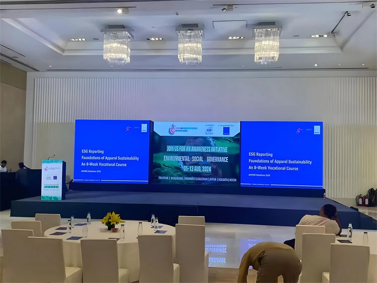 High Quality Indoor Full-Color LED Display Wall-Mounted TV Program LED Display Background Wall P1.25 P2 P2.5
