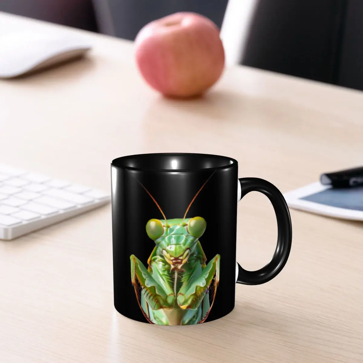 Green Praying Mantis, Eerie Insect Art Mug Funny Ceramic Coffee Cups Tea Mugs Milk Cup Drinkware Gifts for Woman Man