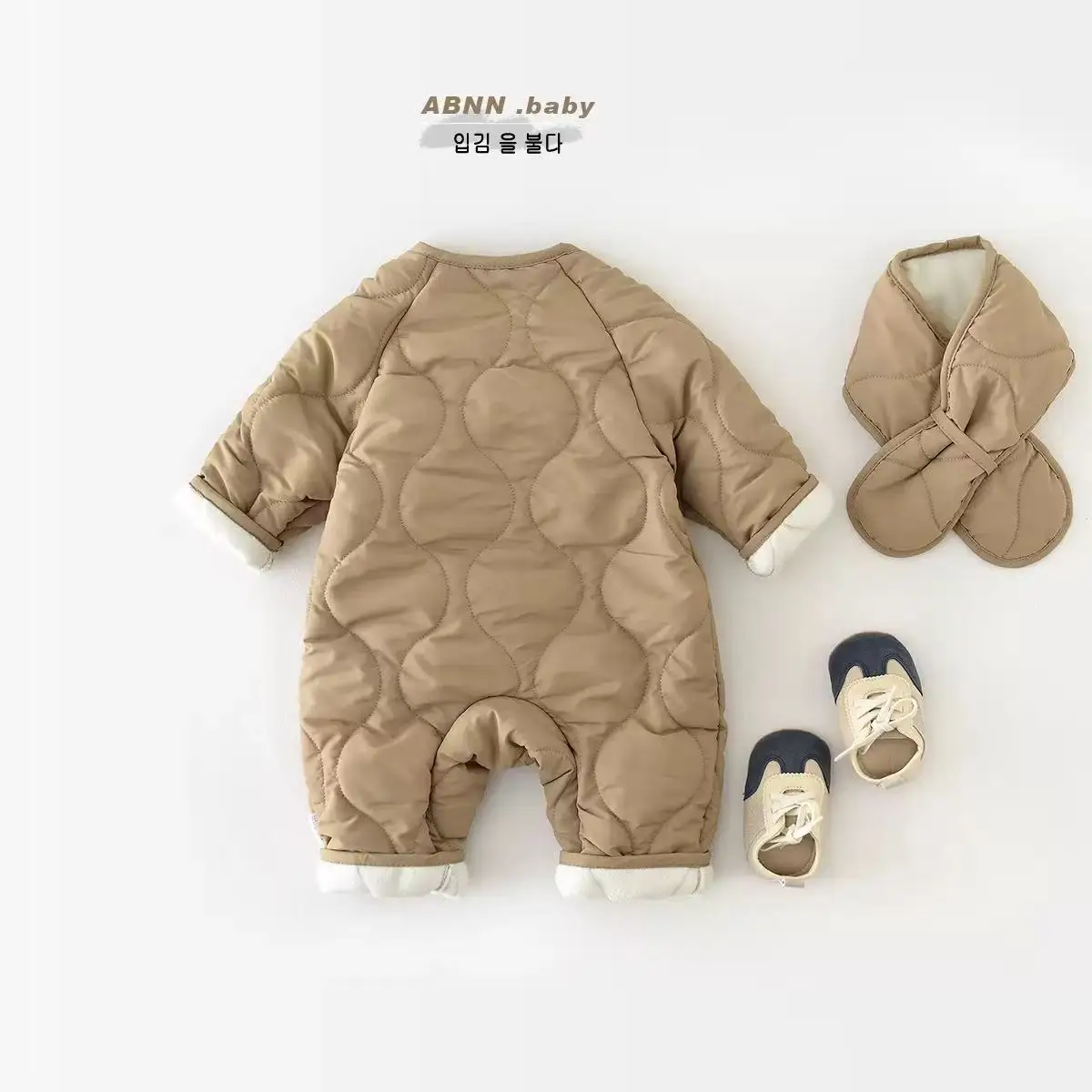 2026 Winter New Baby Long Sleeve Hooded Romper Plus Velvet Thick Infant Girl Cotton Padded Jacket Toddler Fleece Warm Jumpsuit