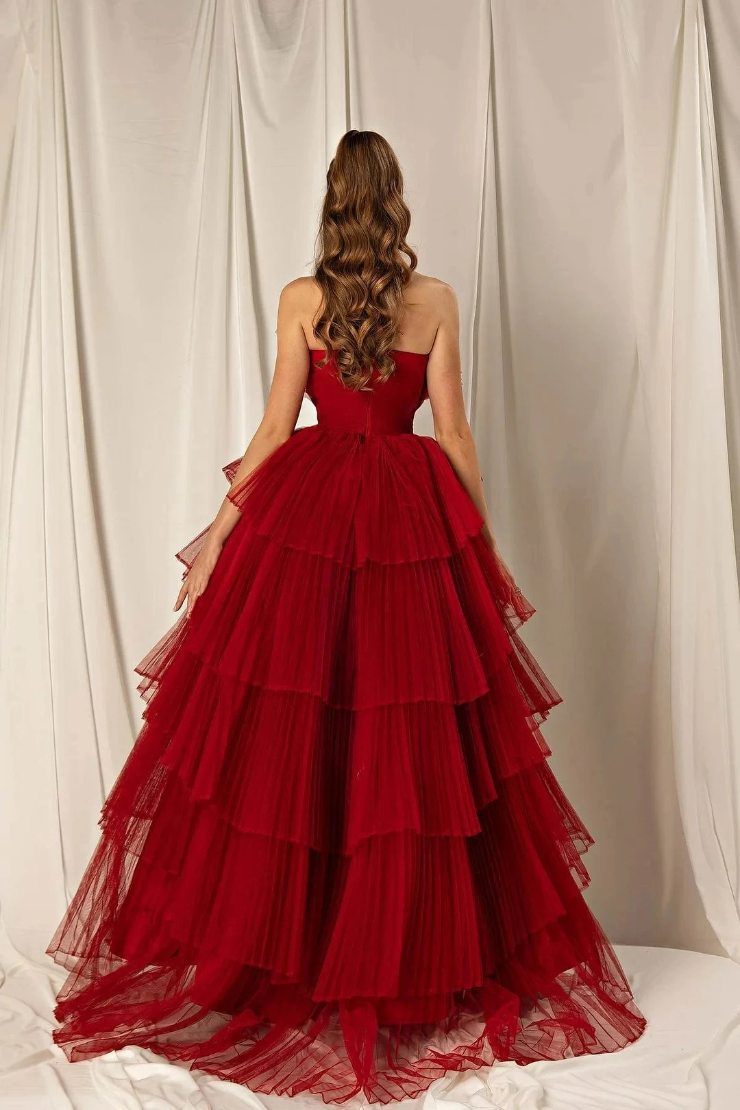 Burgundy Strapless Pleated Tulle Prom Party Dresses Sleeveless Layered Ruffles Mesh Long Evening Gown Formal Dress Vestidos