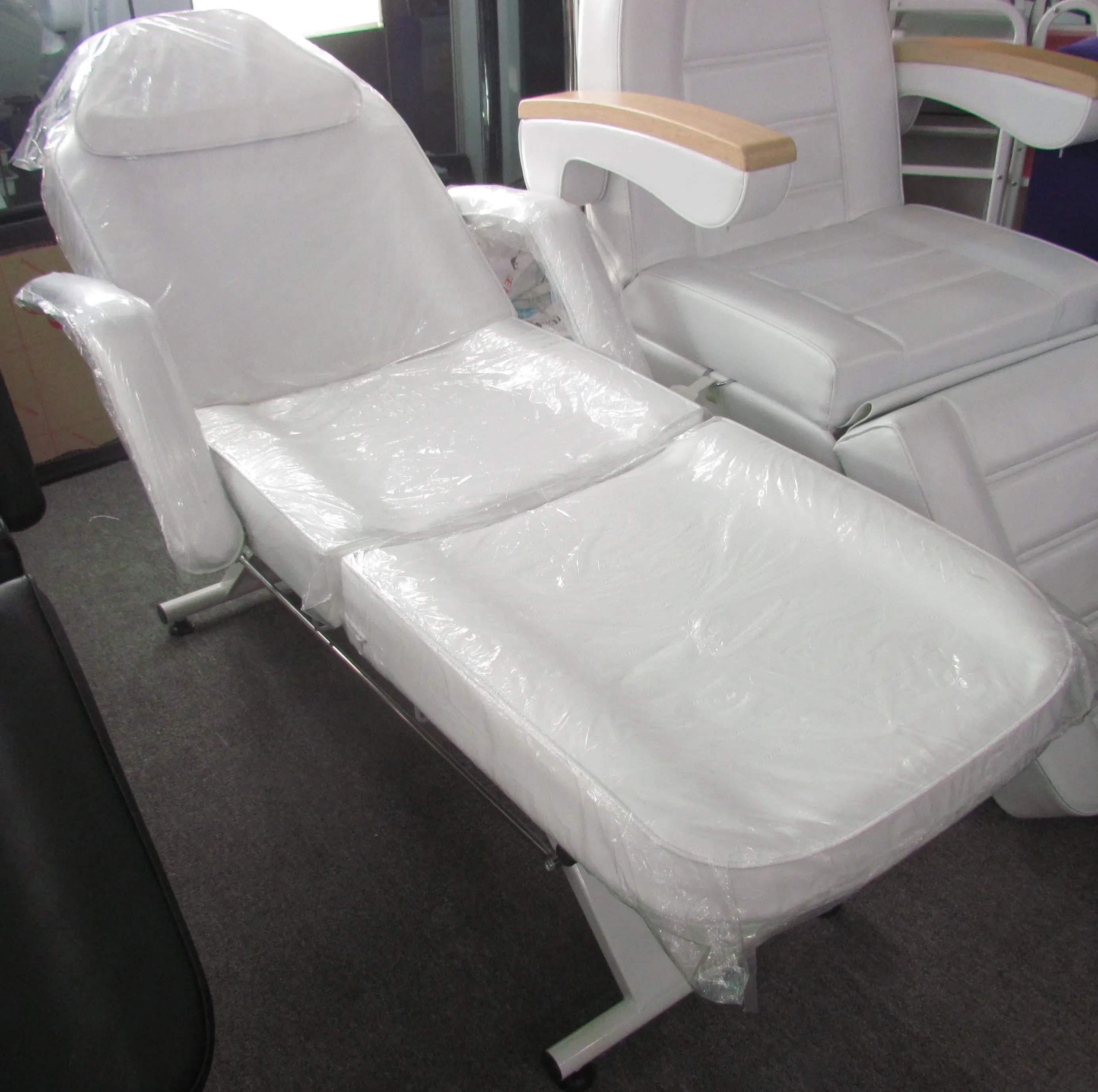 Multifunctional folding lift cosmetic dentistry medical professional semi-permanent tattoo chair tattoo chair