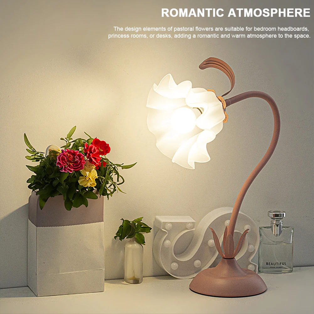 

Floral Shape Light with Acrylic Lampshade Retro Atmosphere Light Modern Style Nordic Decorative Lamp for Bedroom Living Room