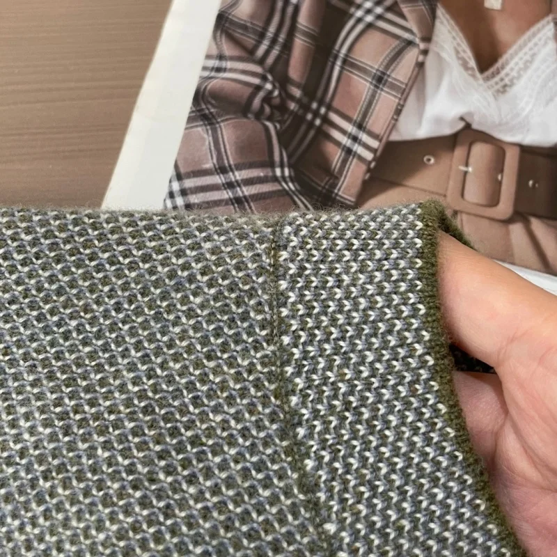 Latest men's round-neck high-quality natural fiber cashmere and wool blend for autumn and winter