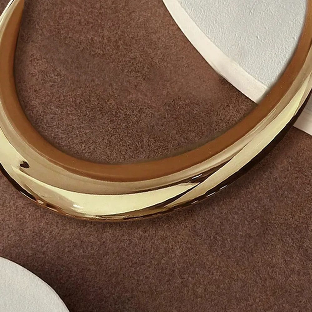 Fashion Bestseller Features Unique Semi-Circular Arc-Shaped Smooth Golden Yellow Collar Necklace Jewelry Women's Necks
