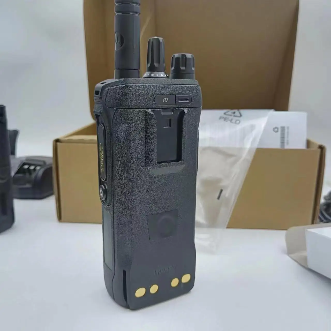 Walkie talkie DMR digital genggam Yunyi R7