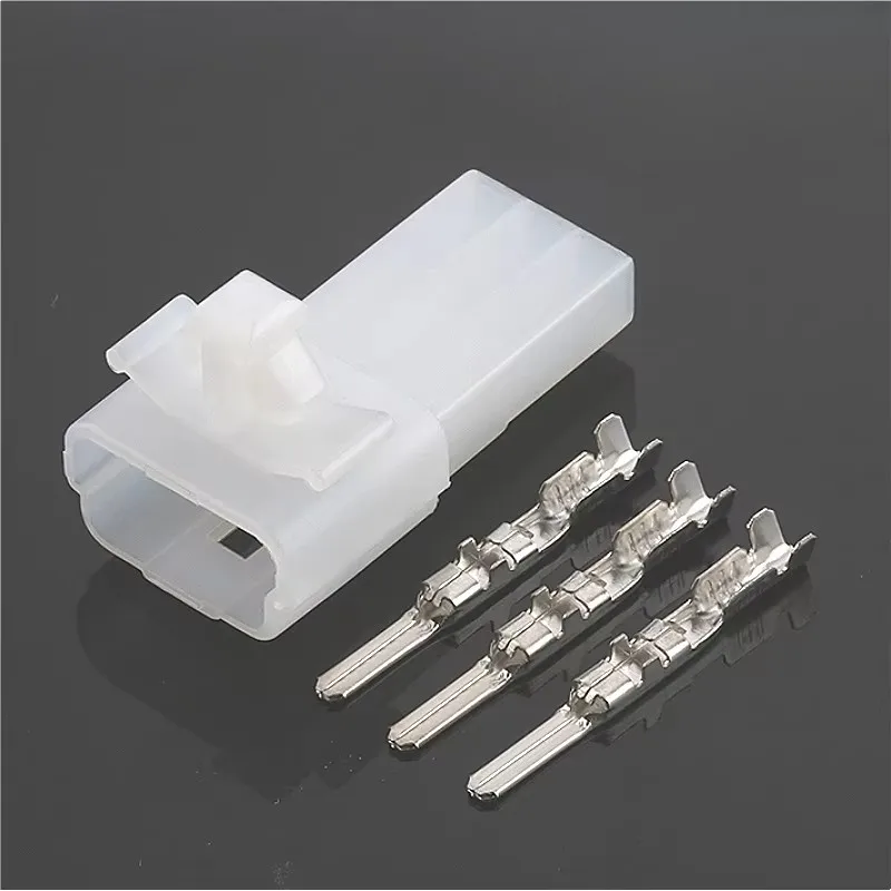Automotive connector DJ7032A-2-11 Automotive wiring harness plug connector 3p 3-hole sheath