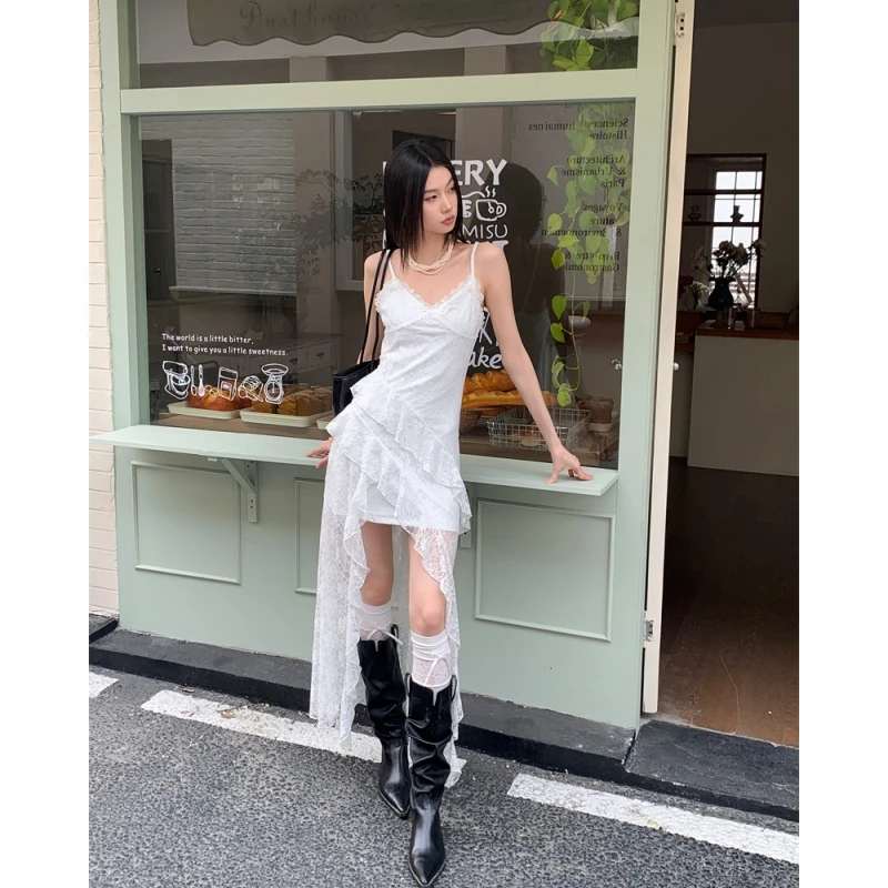 

2024 Summer White Solid Women's Suspender Dress Lace Irregular Chest Wrapping Design Elegant Ball Dress Feminine Long Dress