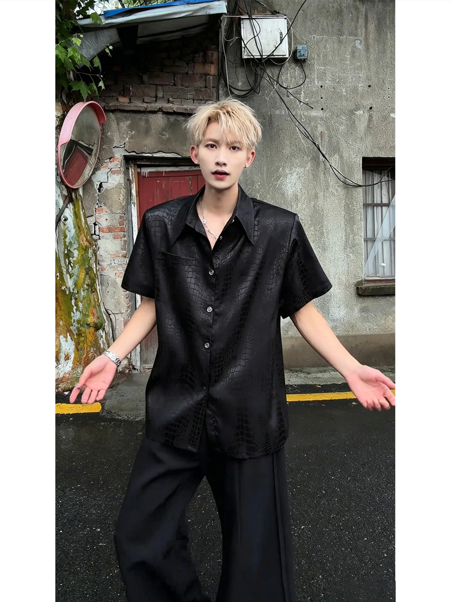 

American Style Short Sleeve Shirt with Shoulder Pads Men's Summer Model Clothing Crocodile Pattern Breathable Polyester Fiber