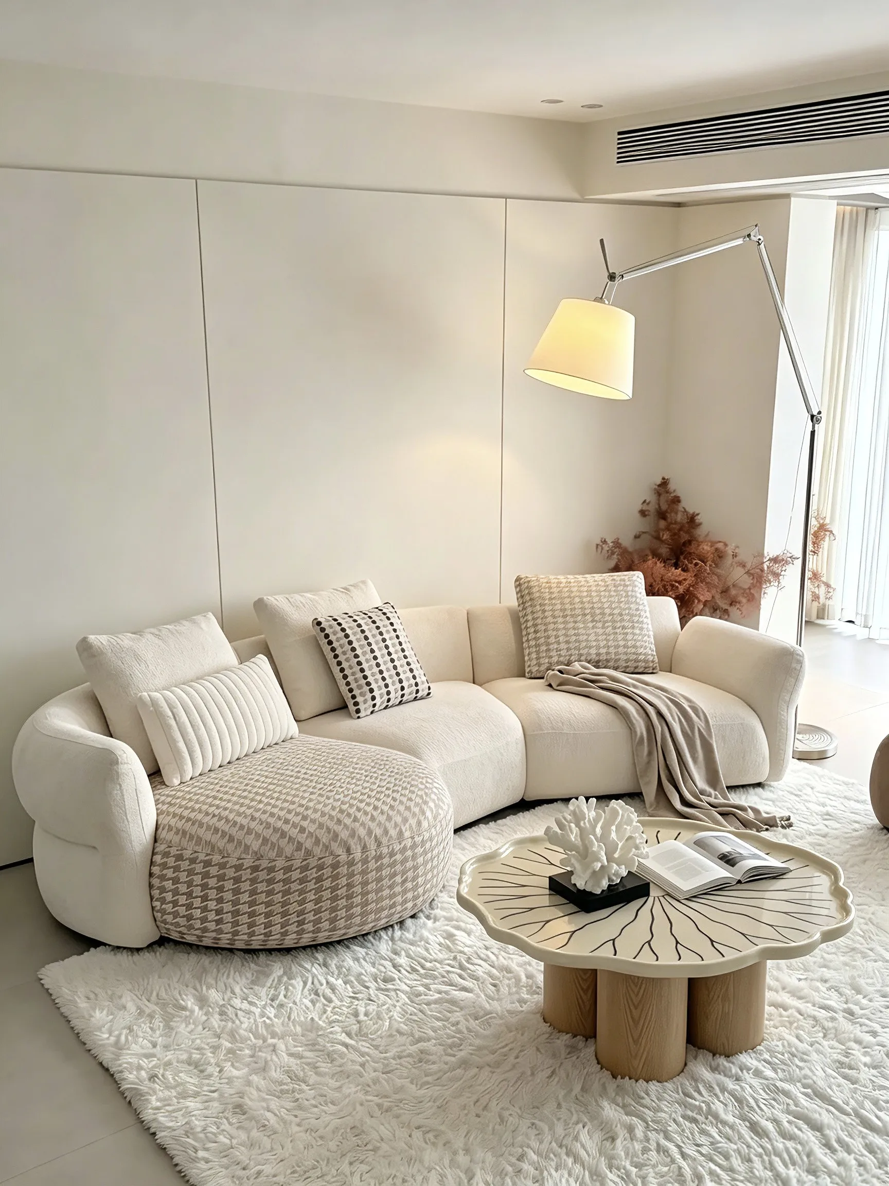 Cloud ear sofa Italian minimalist curved fabric sofa, French cream style living room princess designer large flat layer