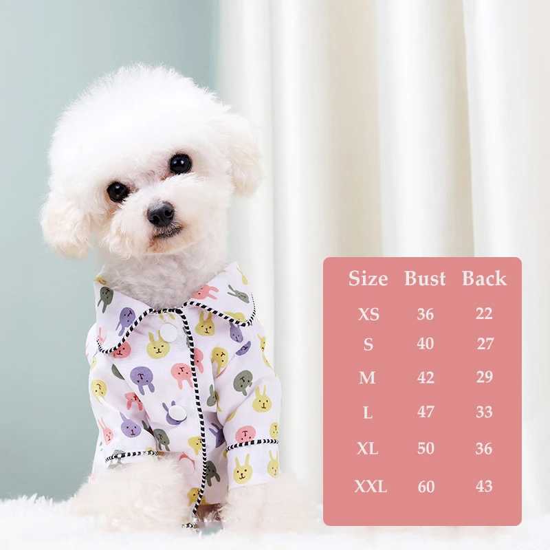 Pijama elegante de flores para perro para otoño e invierno_voghion.com
