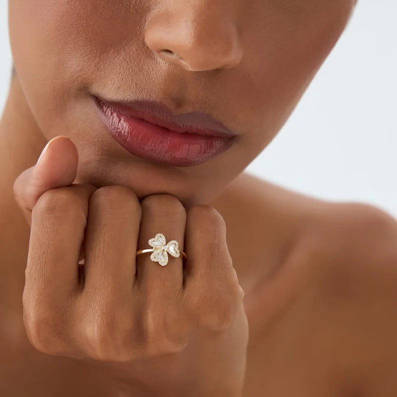 Women's 18K Gold Lucky Clover Ring, Stackable Band