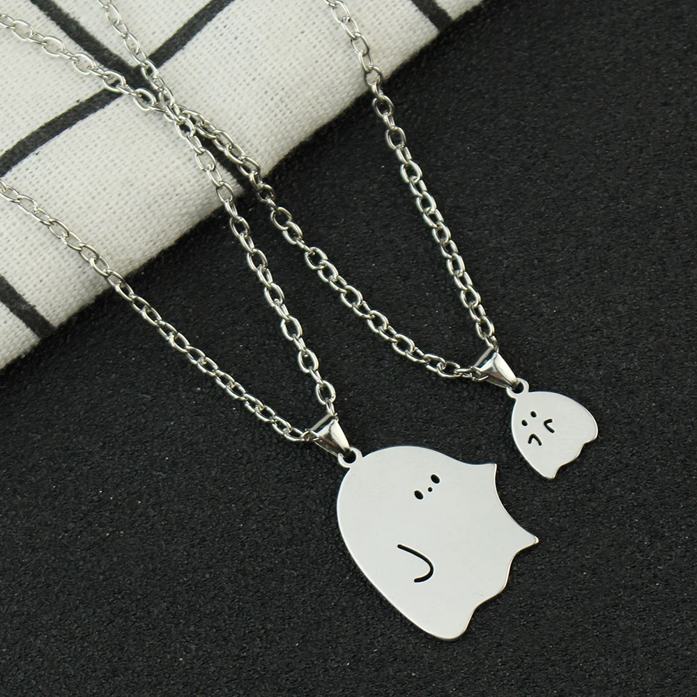 2pcs Cartoon Ghost Hug Necklace Friendship Couple Pendant Necklaces for Fashion Women Men Best Friend Cute Necklace Jewelry Gift