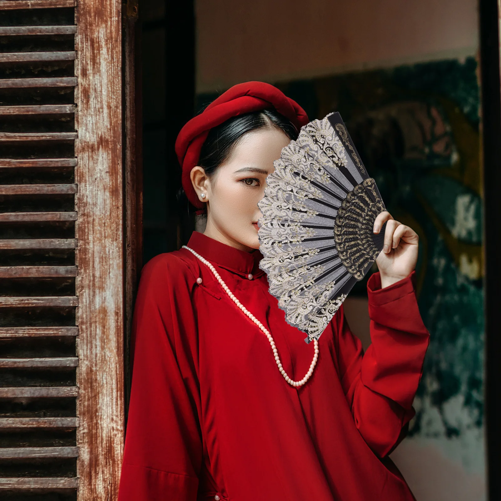 

Plastic Chinese Folding Fans Delicate Patterned Vintage White Handheld Foldable Adornment for Parties Gifts Pink