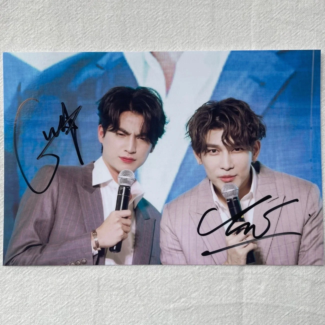 โปสเตอร์ Mewgulf ลายเซ็น รูปภาพ ละครทีวีไทย สดด้วยความรัก ละครกฎหมายเมอร์ฟี่ ภาพนิ่ง โปสเตอร์ส่งเสริมการขาย ภาพลายเซ็น