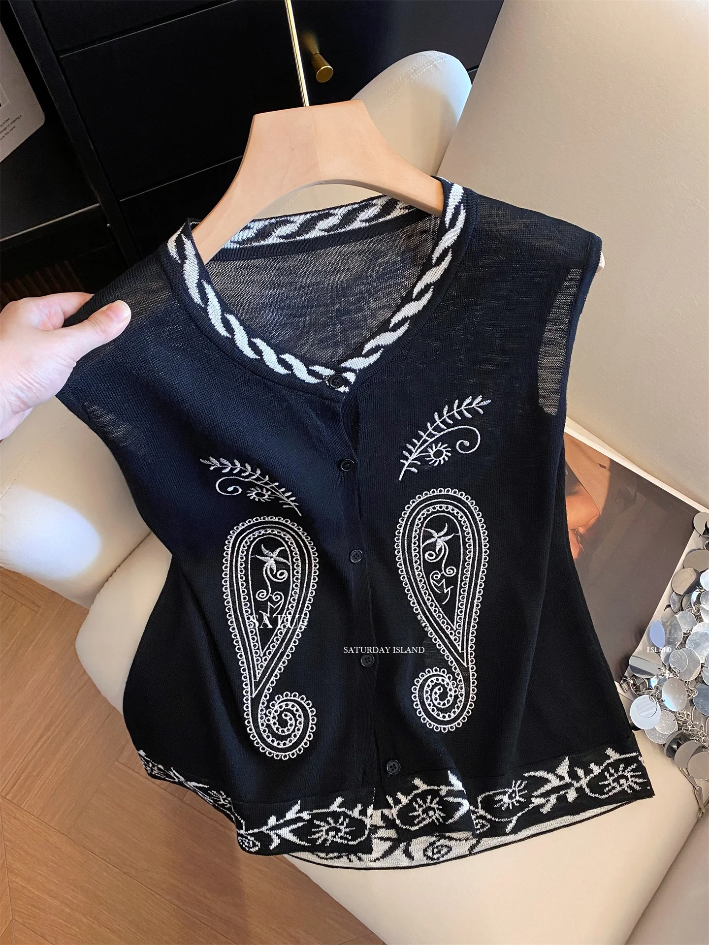 

Черный вязаный жилет с цветочной вышивкой, круглый жилет Ne Svel, женский летний новый удобный мягкий топ с высокой талией, прямой крой