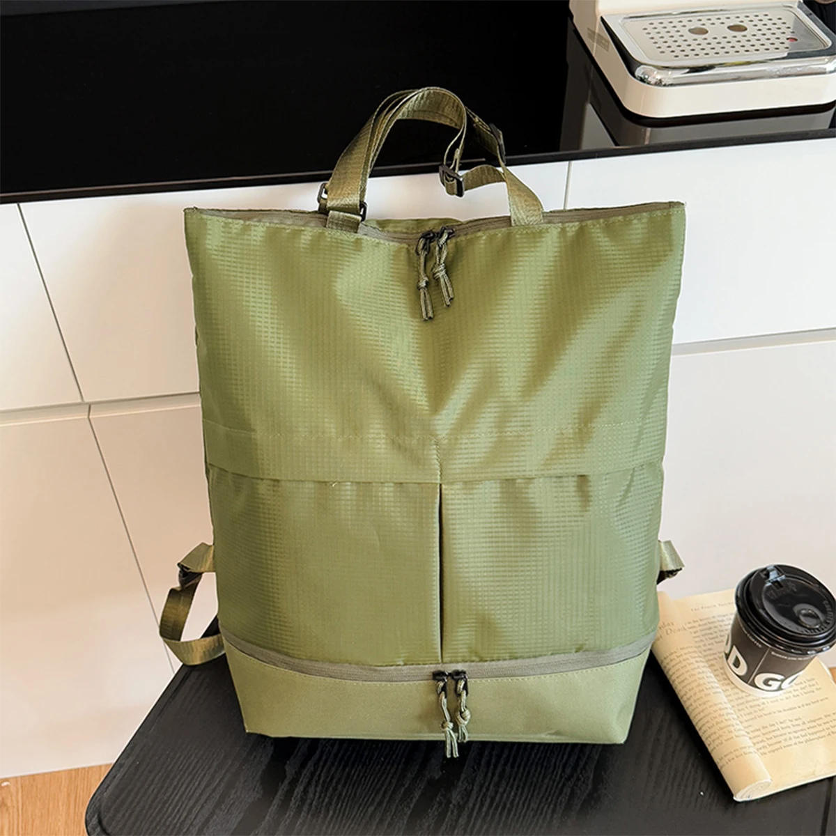 Mochila de viaje unisex Bolsa de equipaje de nailon acolchado Compartimento para zapatos Gran capacidad Correas ajustables con múltiples bolsillos Viajes y viajes