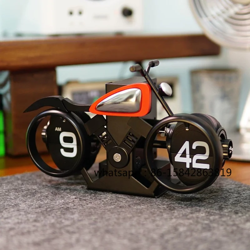 Motorcycle Automatic Page Turning Clock, Silent Mechanical Seat Clock Retro Nostalgic High-end Desktop Ornament