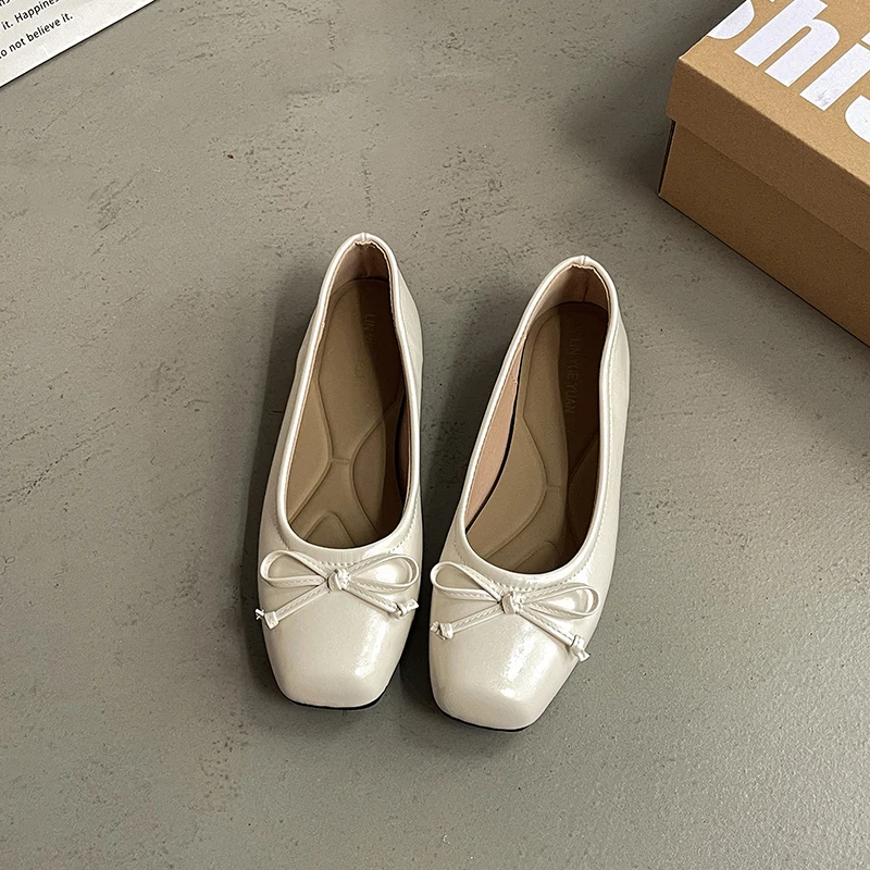 シンプルで春秋の通勤ピュアカラーシンプルな女性フラット日常着に最適なソフト-pu-レザーシューズ