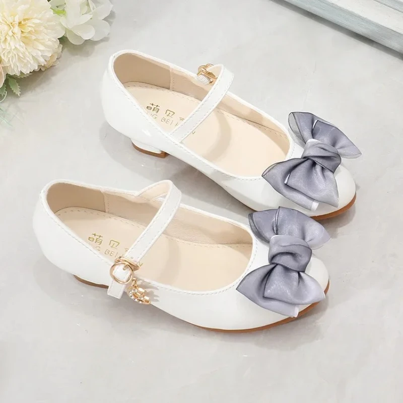 

Лето-Осенние детские сандалии принцессы с блестками и бриллиантами для девочек, детская модная обувь для девочек, повседневная универсальная обувь