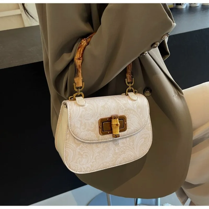 

Женская сумка, креативный дизайн, сумка на плечо для женщин, изысканное качество изготовления, идеальный подарок-компаньон для путешествий