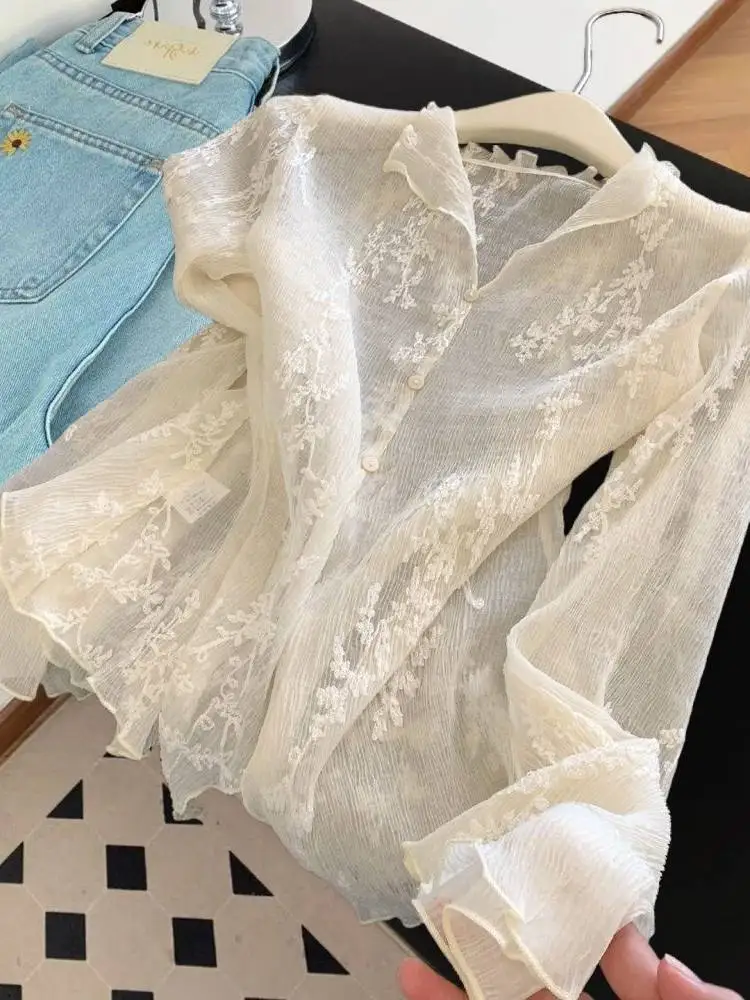 

Design Embroidery Blouses Lace V-neck Long Sleeves Shirt Cardigan Women Tops Lightweight Tops Casual All-match Shirt