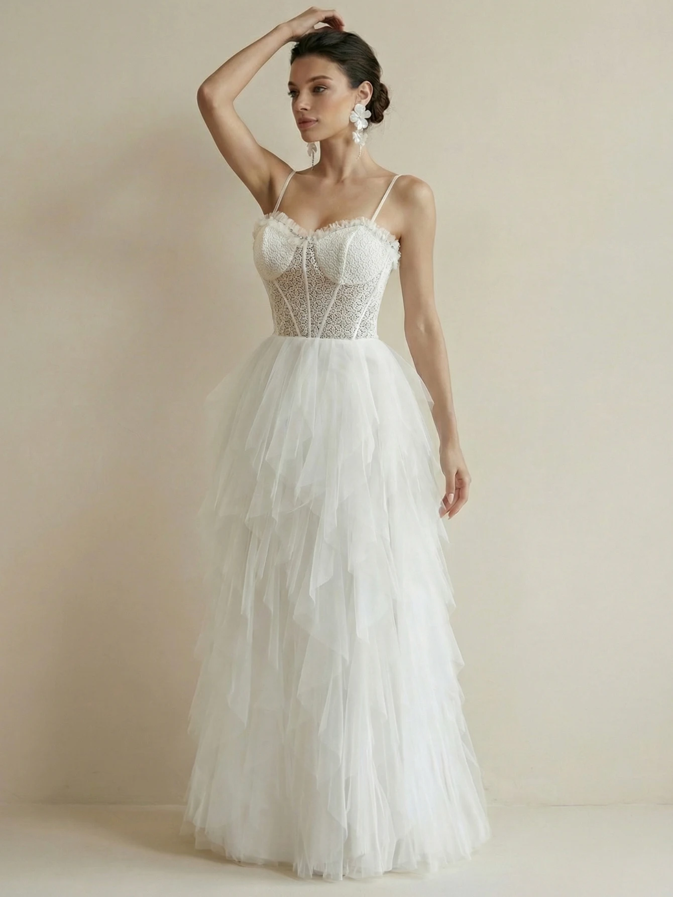 

Gardenwed Trendy White Wedding Dress, Tiered Tulle with Spaghetti Straps Ruffled Hem Bridal Bridal Gown, Porm Gown