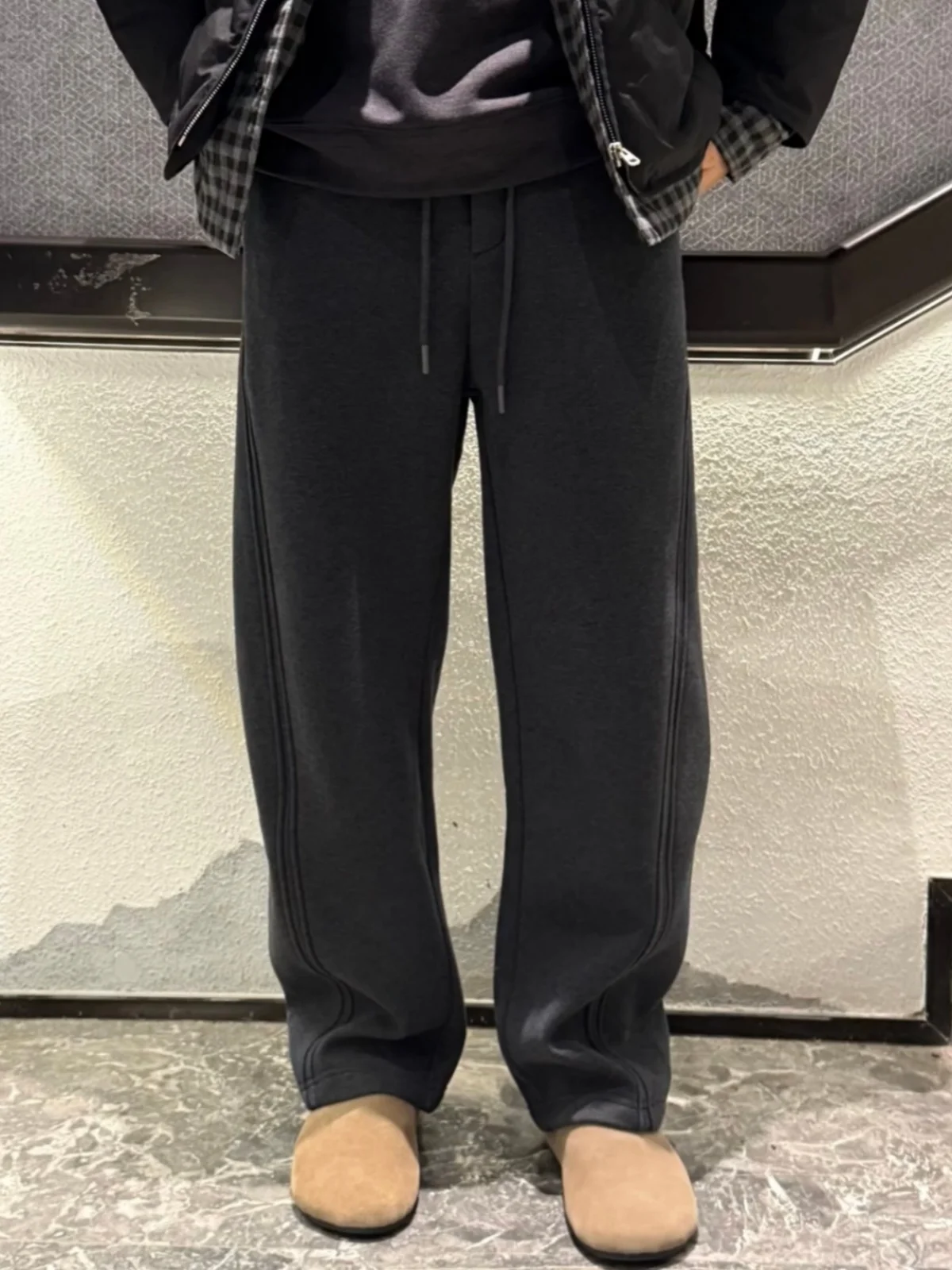 

Мужские зимние утепленные спортивные брюки прямого кроя на флисовой подкладке, теплые, удобные, широкие, молодежные, модные