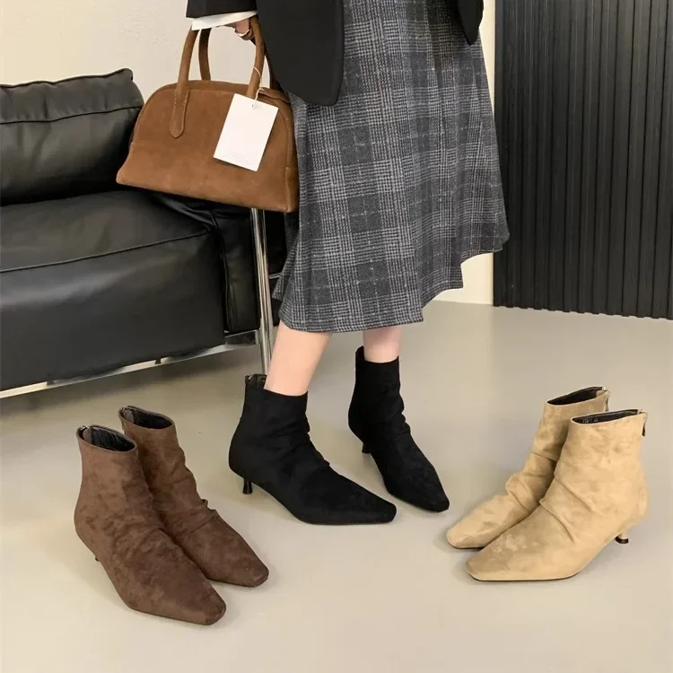 

Korean Sle Pointed Toe Furry ort Boots Women's Autumn Winter New Faion Inner Heightening Slim Booties Casual Wear