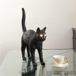 Resin animal table lamp Nordic cat lamp Bedroom Bedside lamp office Desk Lamp Led Light Fixtures art room decors aesthetic light