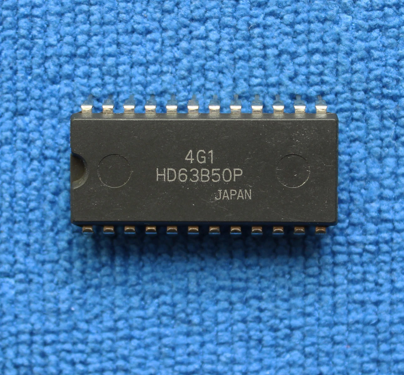 

1pcs/lot HD63B50P HD63B50 HD63850 DIP-24 In Stock