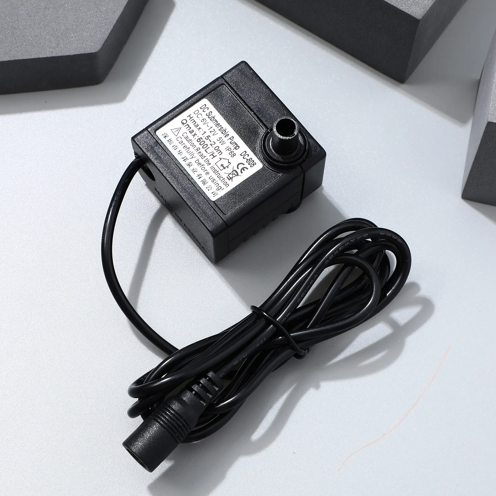 

Submersible Water Pump 5W DC6-12V 45x43x30cm Black for Aquarium Pond Fountain Fish Tank Solar Powered Mini USB Adjustable Flow