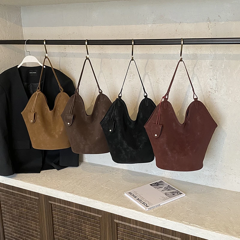 MS2609 المألوف ليوبارد طباعة سعة كبيرة الجلد المدبوغ دلو حقيبة 2025 الخريف نمط جديد كسول نمط واحد الكتف حقيبة تحت الإبط