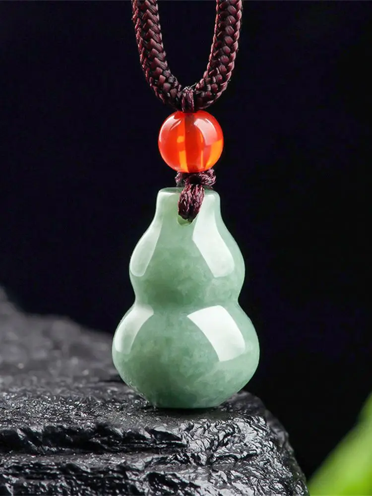 1 قطعة الجاديت الطبيعي الجليد الأخضر منحوتة بسيطة القرعيات نمط محظوظ قلادة تميمة قلادة شهادة العصرية هدية مجوهرات #6